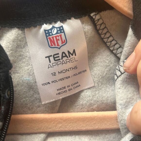 NFL Football Team Logos All Over Print Footed Pajamas Sleepers Baby 12 Months - Picture 2 of 6